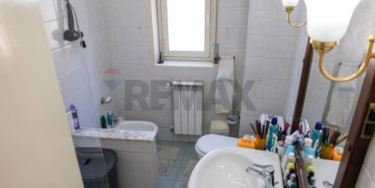 20251217193353-1011229-18