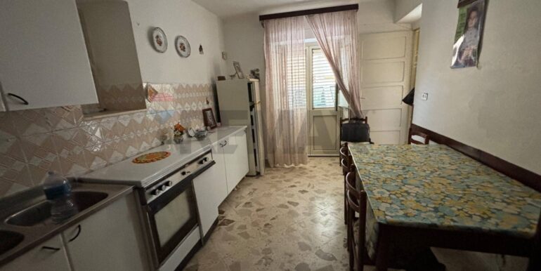 2025121771656-1010927-5