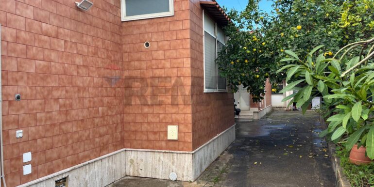 20251218124717-1010657-3