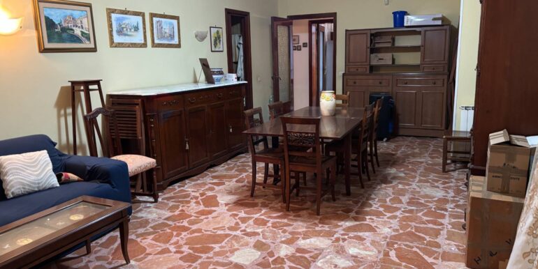 20251218124900-1010657-15