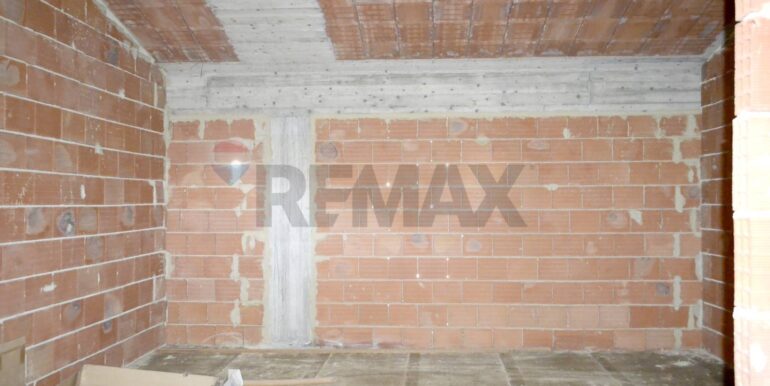 20251218172329-1011332-8