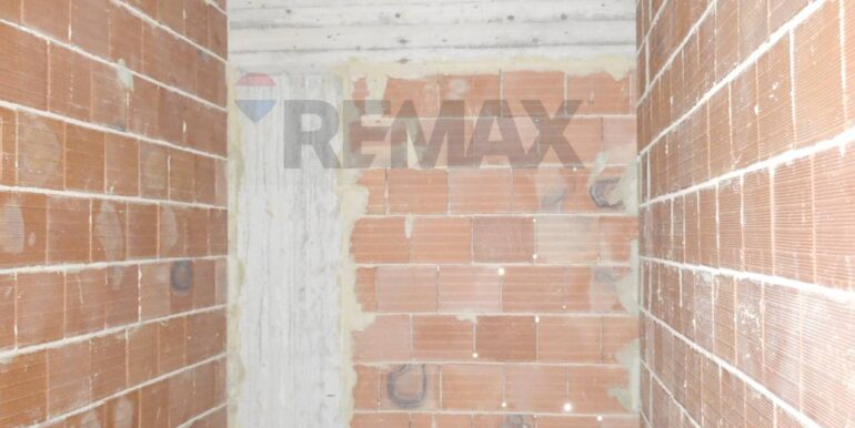 20251218172345-1011332-14