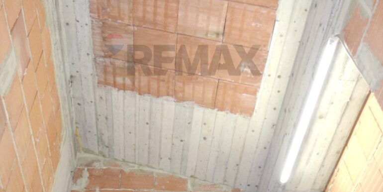 20251218172355-1011332-18