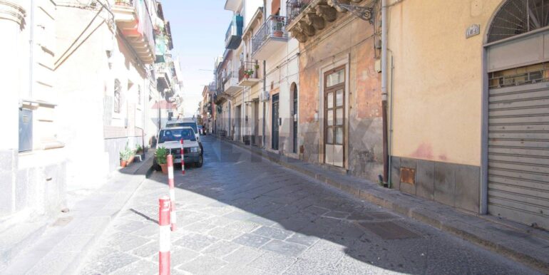 20251219175207-1011504-2