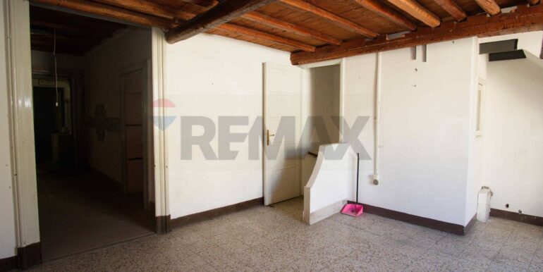 20251219175330-1011504-18