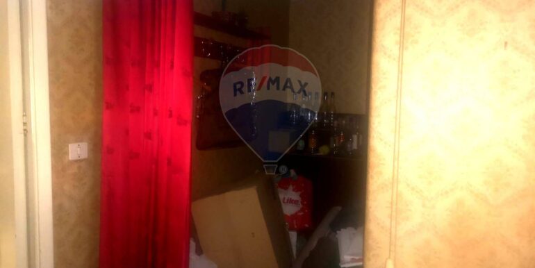 20251219180000-1011516-22