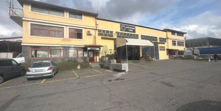 20251219183100-1011525-9