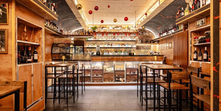 20251221181046-1011584-10