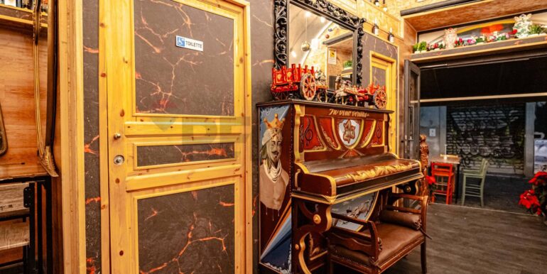 20251221181108-1011584-17