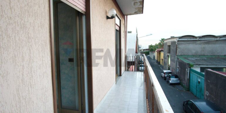 20251222121300-1011646-2