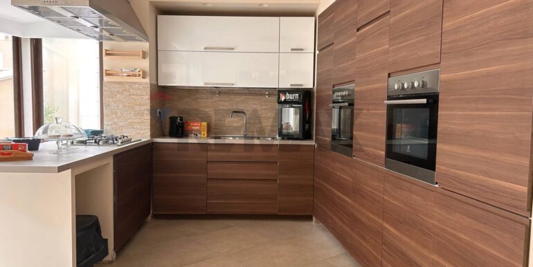 20251222165953-1012094-6