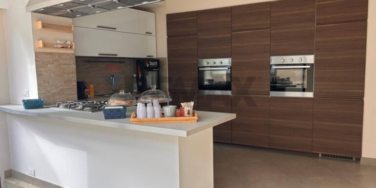 20251222165954-1012094-11