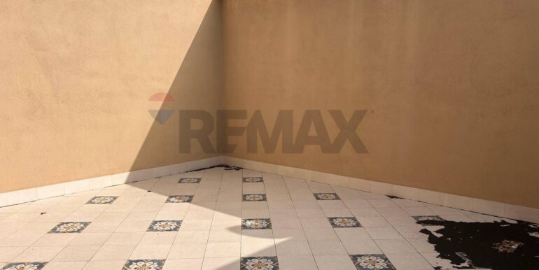 20251222165956-1012094-21