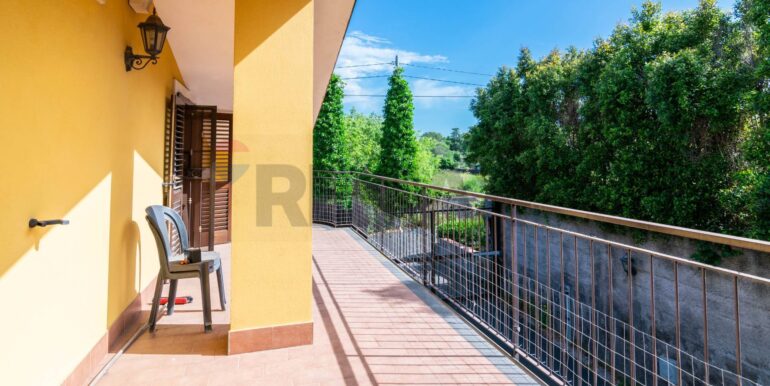 20251223172929-1012420-1