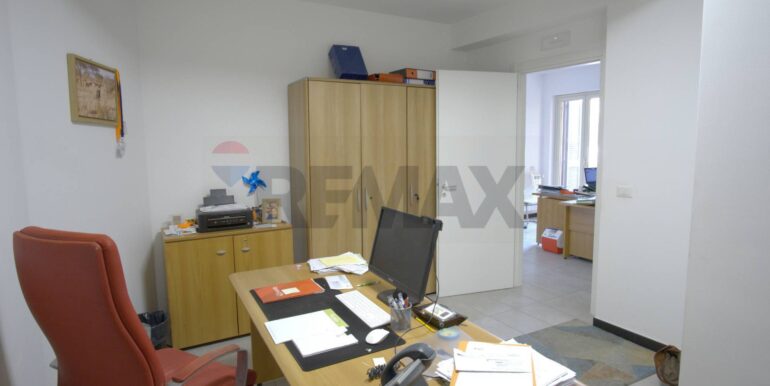 20251229175200-1012699-15