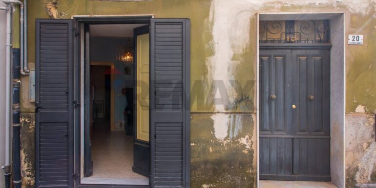 20251229181642-998238-4