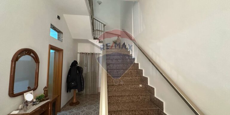 f0096204001742814907