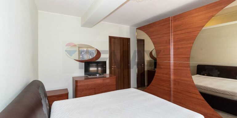 20220129190956-638092-24