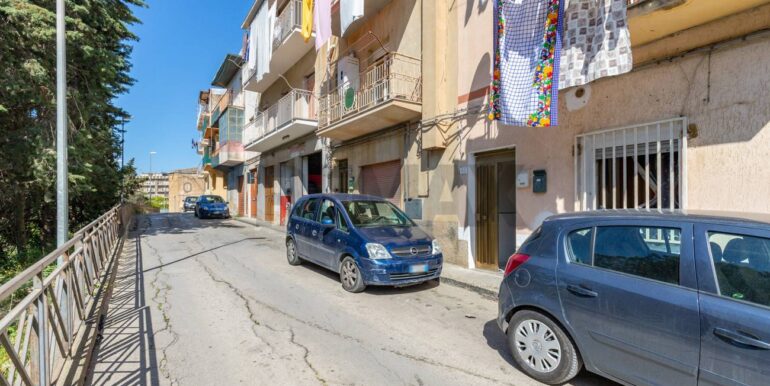 20220513173616-645205-3