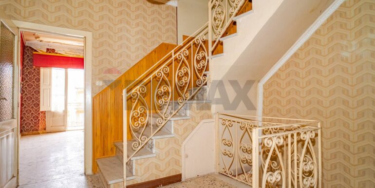 20221020190425-704056-9