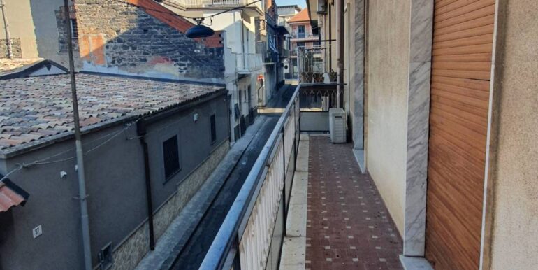 2022122175910-720133-8