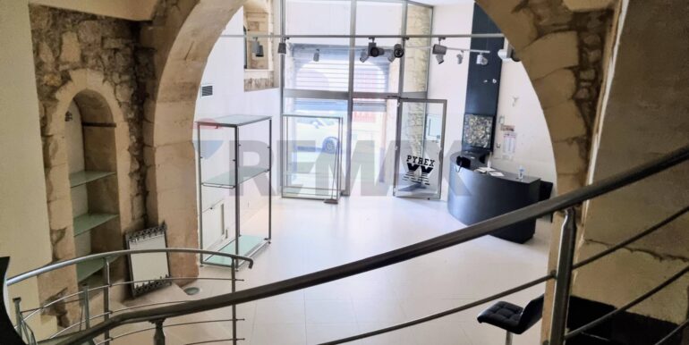 20230404212654-747867-12