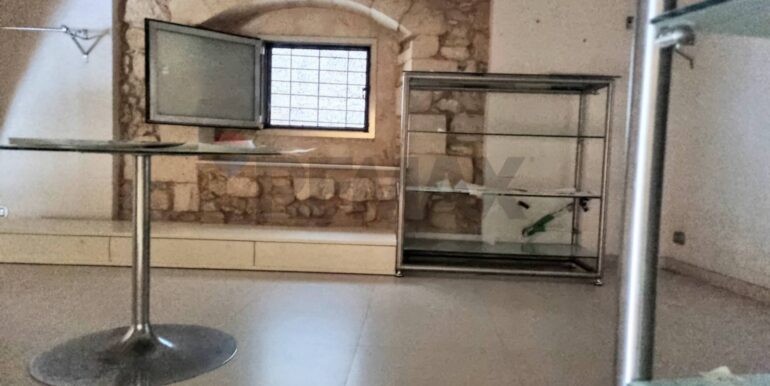 20230404212657-747867-13