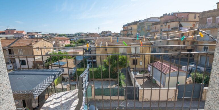 20231010160511-795592-10