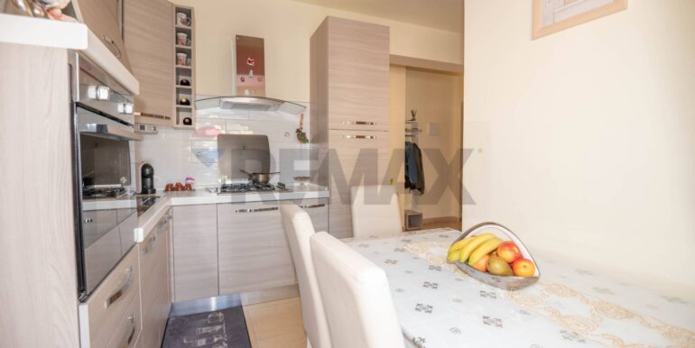 20231010160522-795592-16