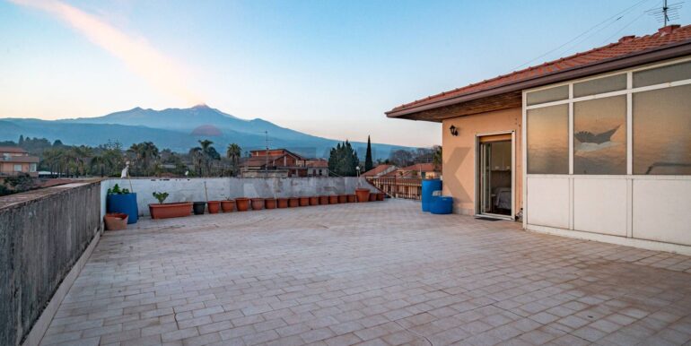 2024020391428-827535-15