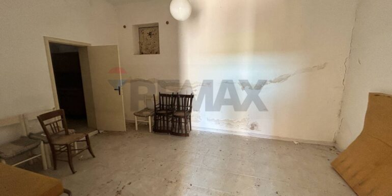 2024022885402-836201-12