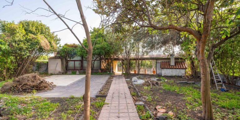 20240418105244-852470-11