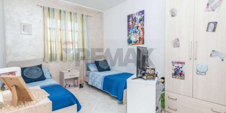 20240429103759-854401-13