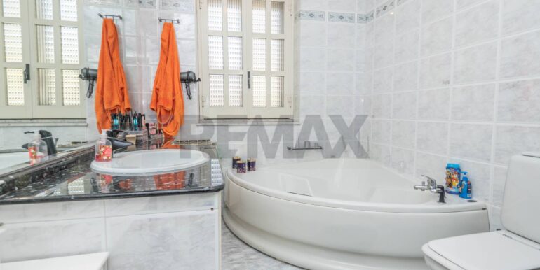 20240429103805-854401-16