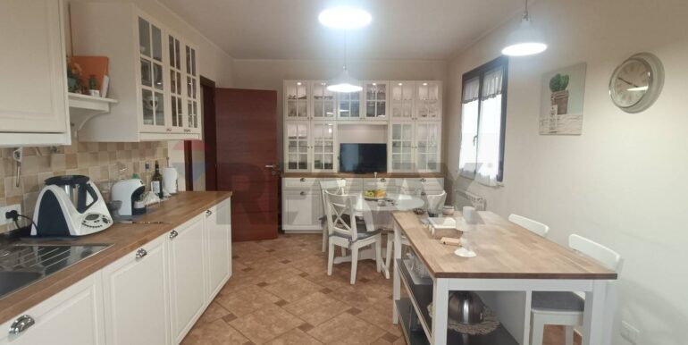 20240517190301-859978-14