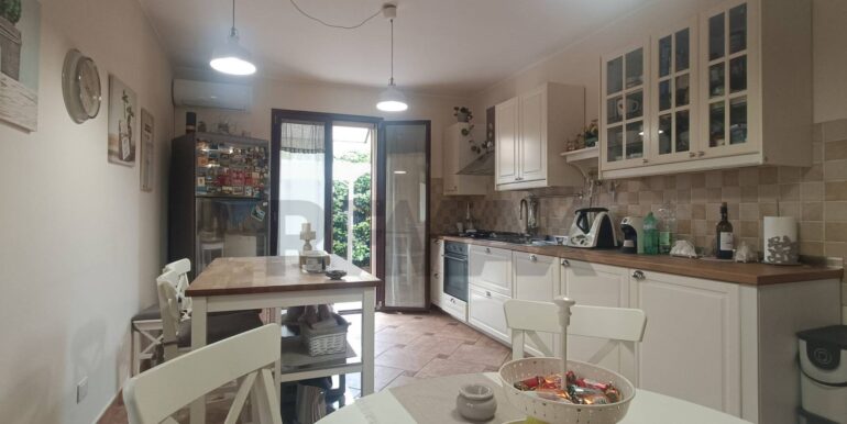 20240517190305-859978-15