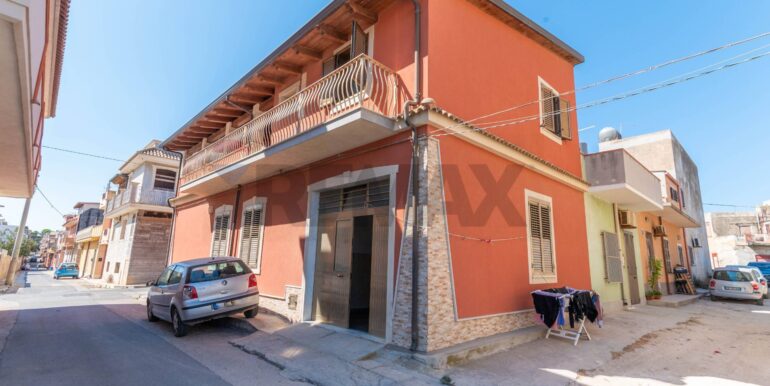 2024080392115-879136-23