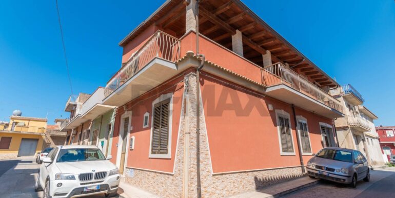 2024080392123-879136-27