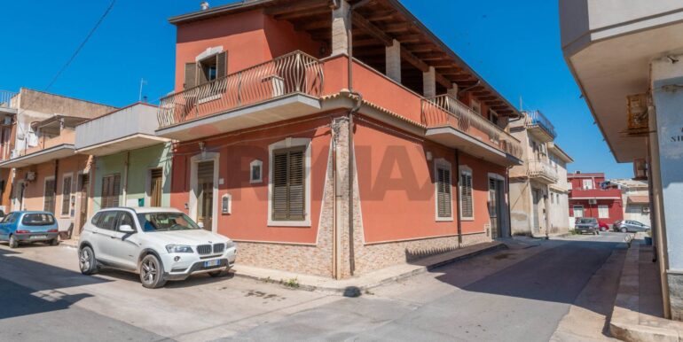 2024080392125-879136-28