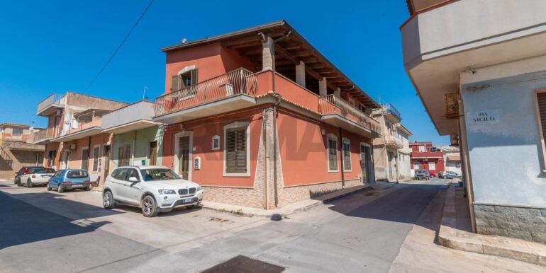 2024080392133-879136-32