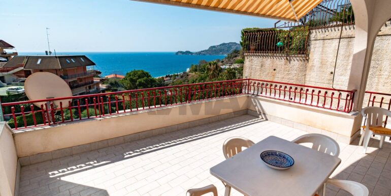 2024082991920-884065-3