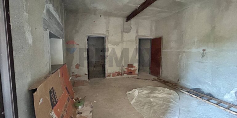 20240902223135-875495-11