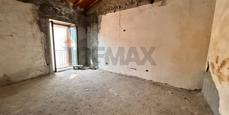 20240902223158-875495-22