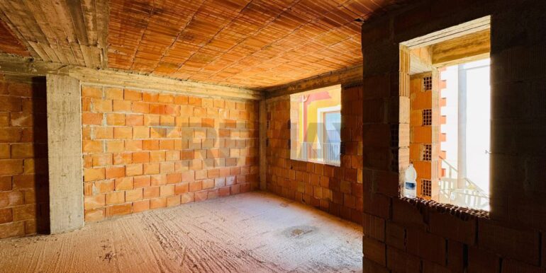 20240919134807-889883-15