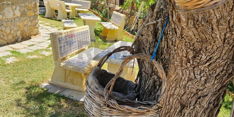 20241001222027-893159-11