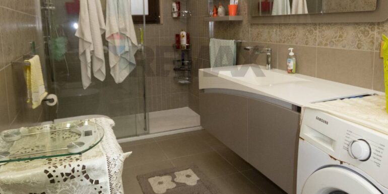 20241007175221-894286-1