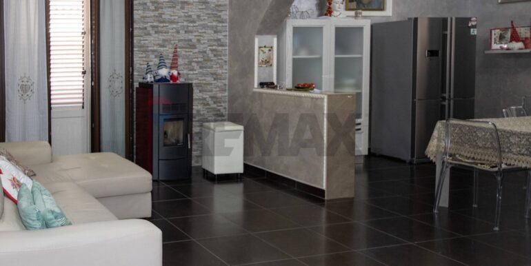 20241007175312-894286-11