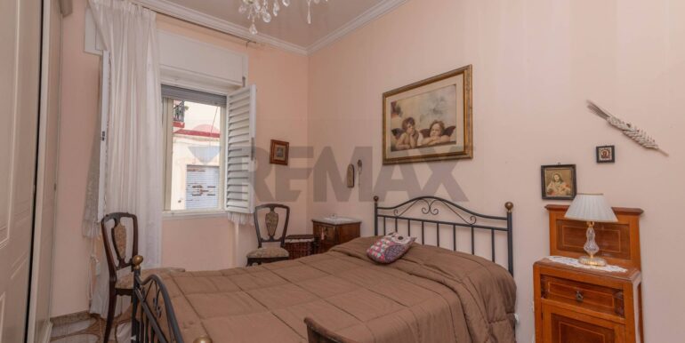 20241012184419-894052-8