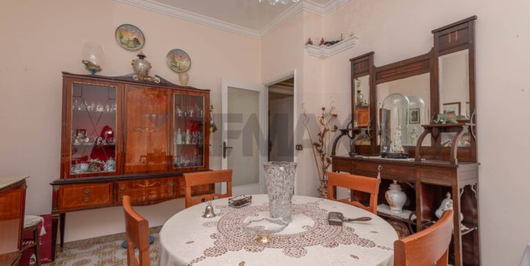 20241012184429-894052-12