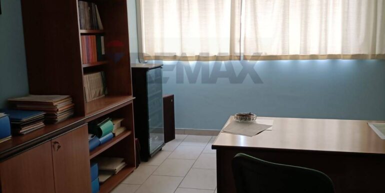 2024101893102-896582-8